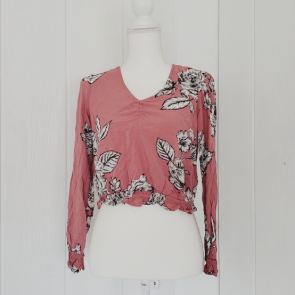 Candies, floral, cropped, cropped top, blouse, - Picture 2 of 5